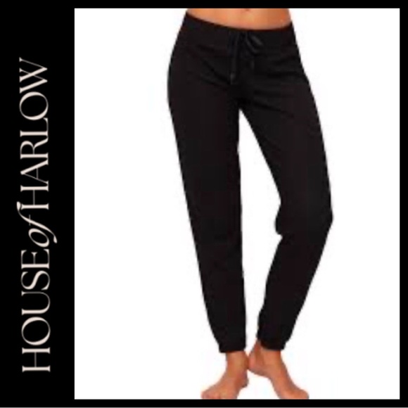 NWT House Of Harlow 1960 Velour Joggers - Picture 2 of 8